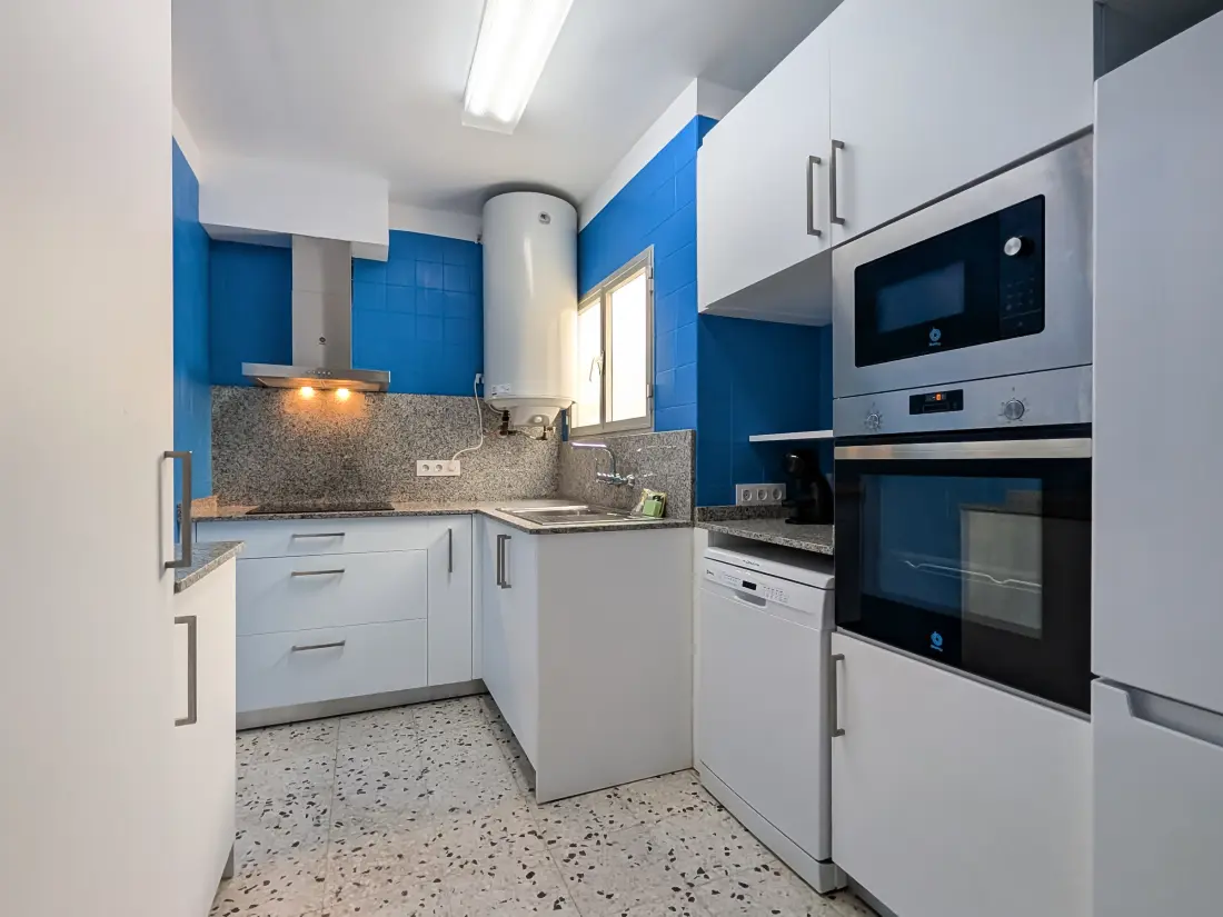 Location de Vacances Roses 821