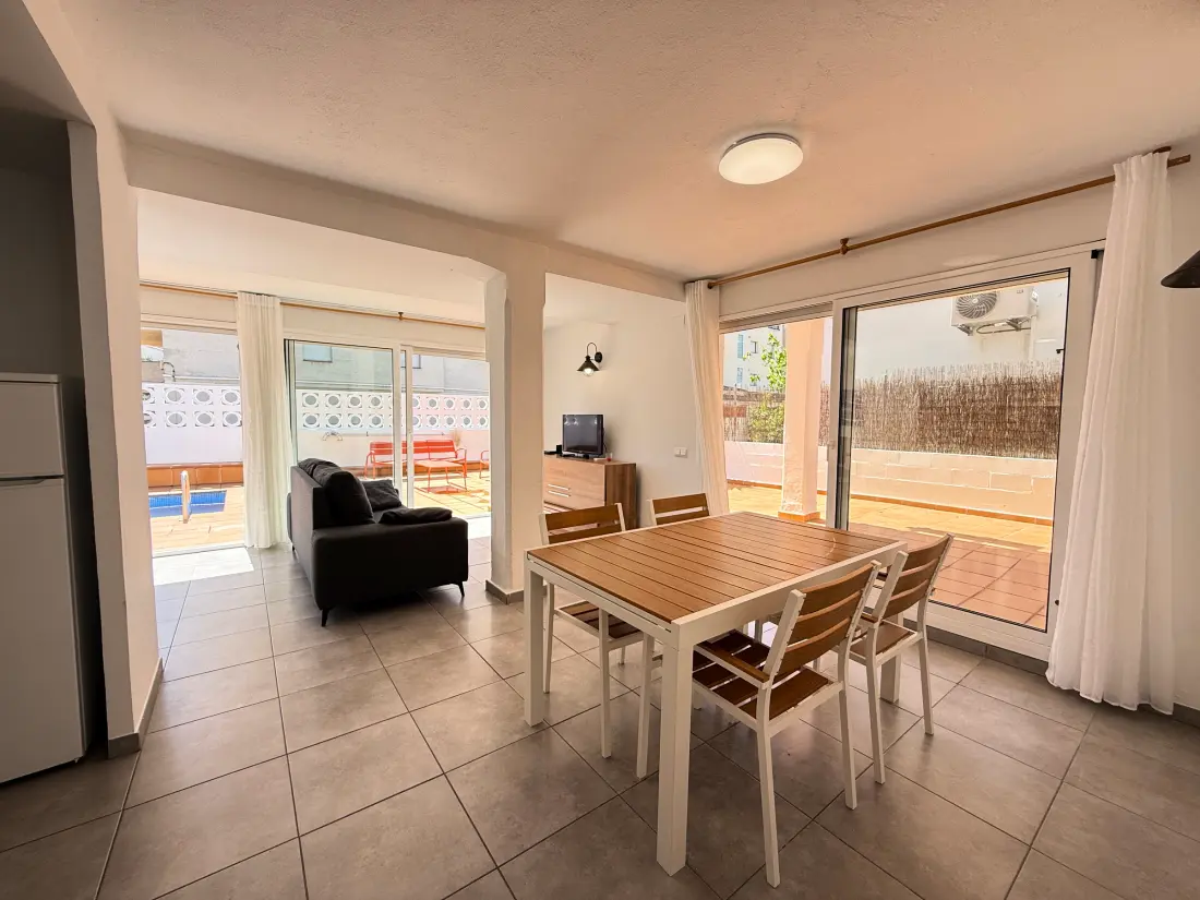 Location de Vacances Roses 825