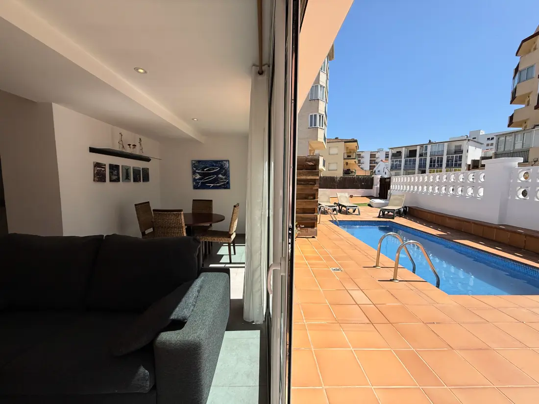 Location de Vacances Roses 825
