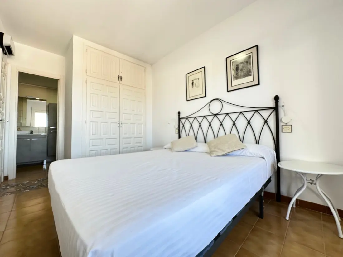 Location de Vacances Roses 834