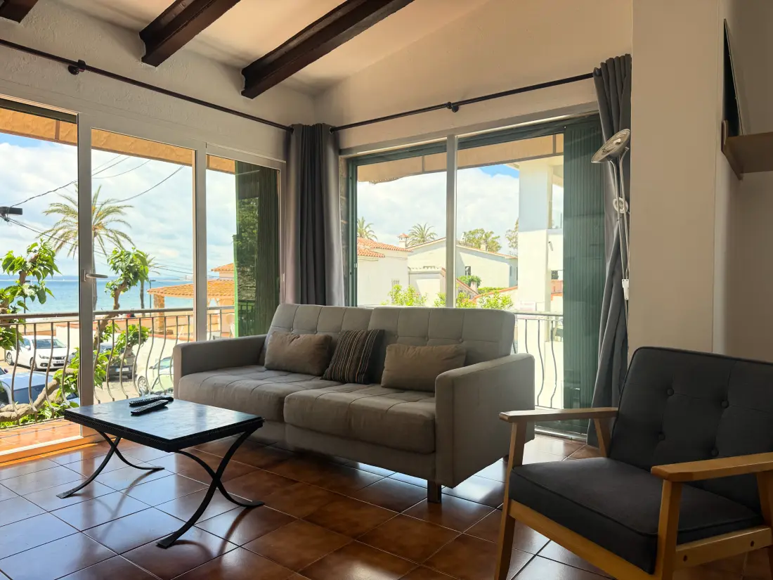 Location de Vacances Roses 837