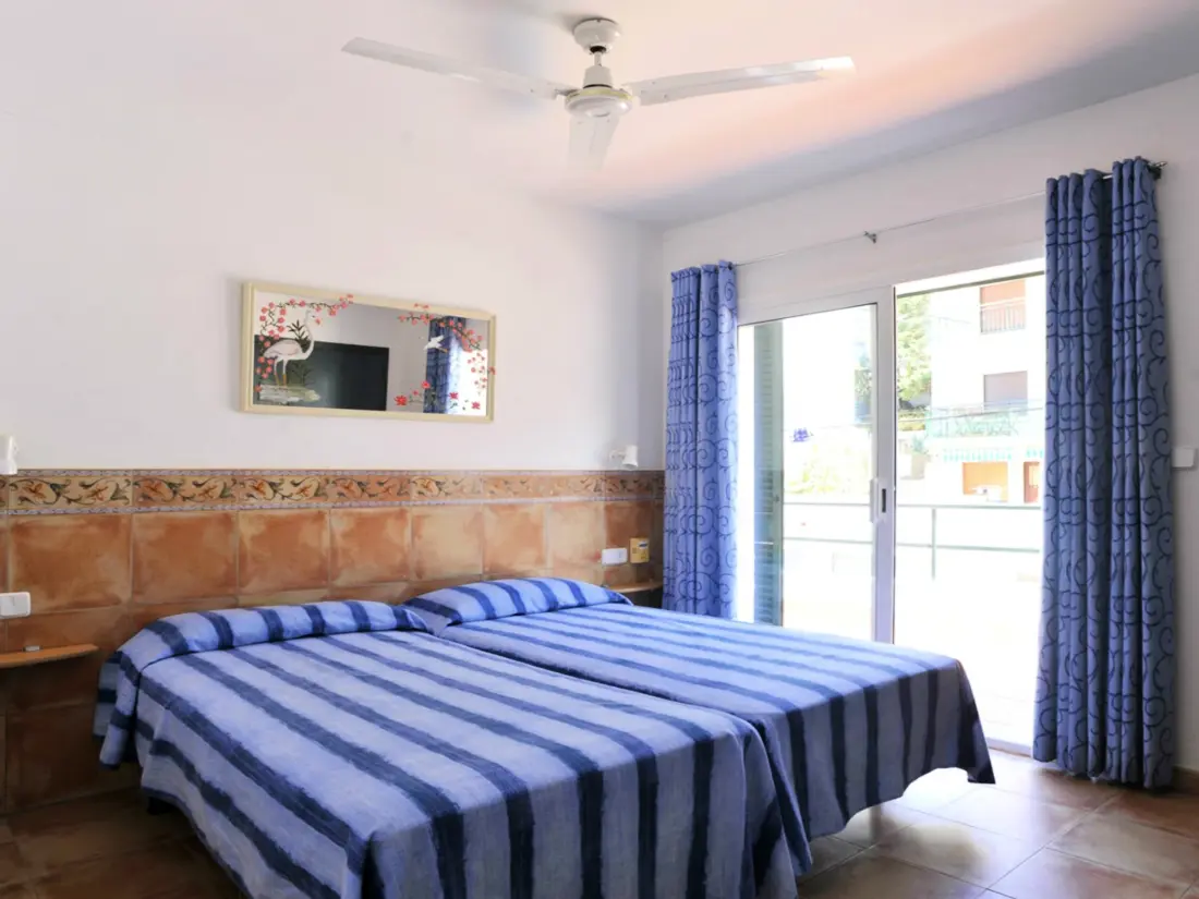 Location de Vacances Roses 867