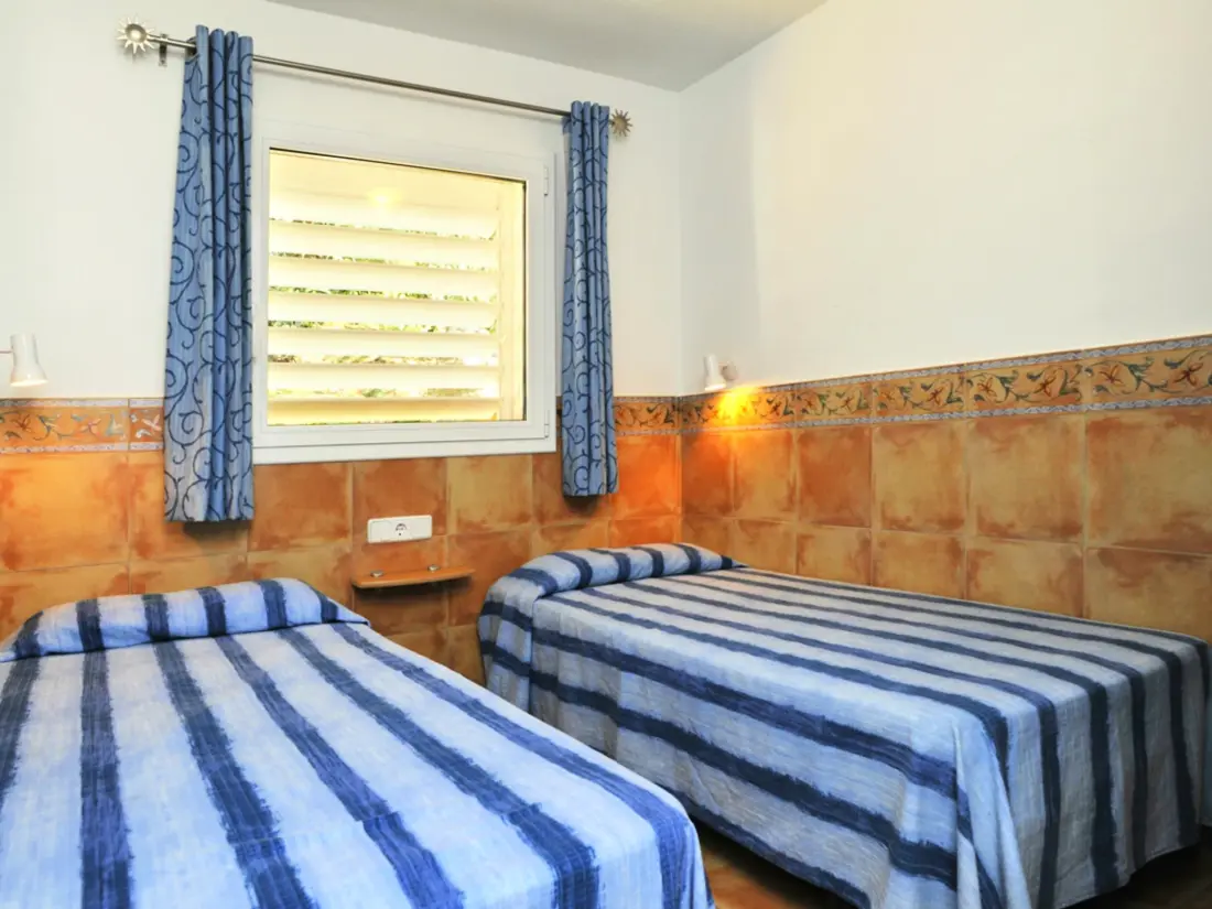 Location de Vacances Roses 880
