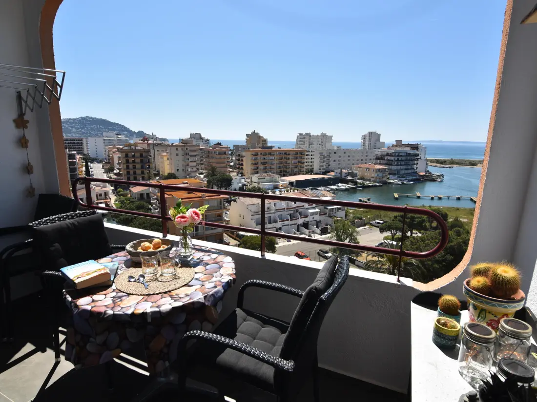 Location de Vacances Roses 919