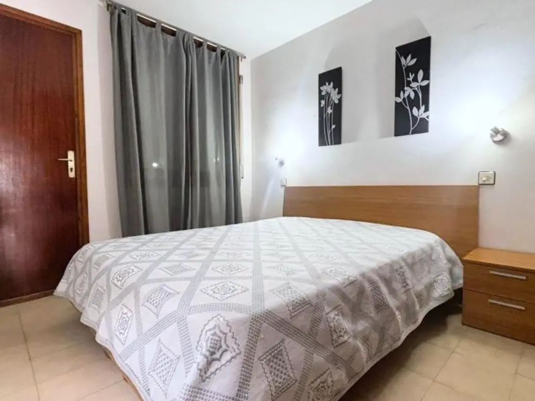 Location de Vacances Roses 927