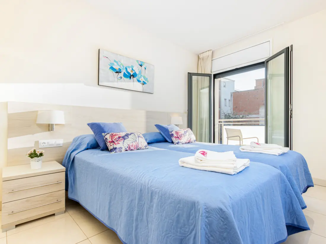 Location de Vacances Roses 942