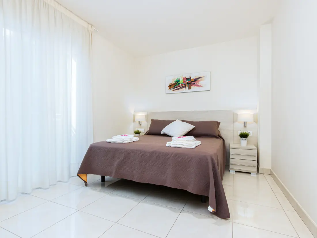 Location de Vacances Roses 942