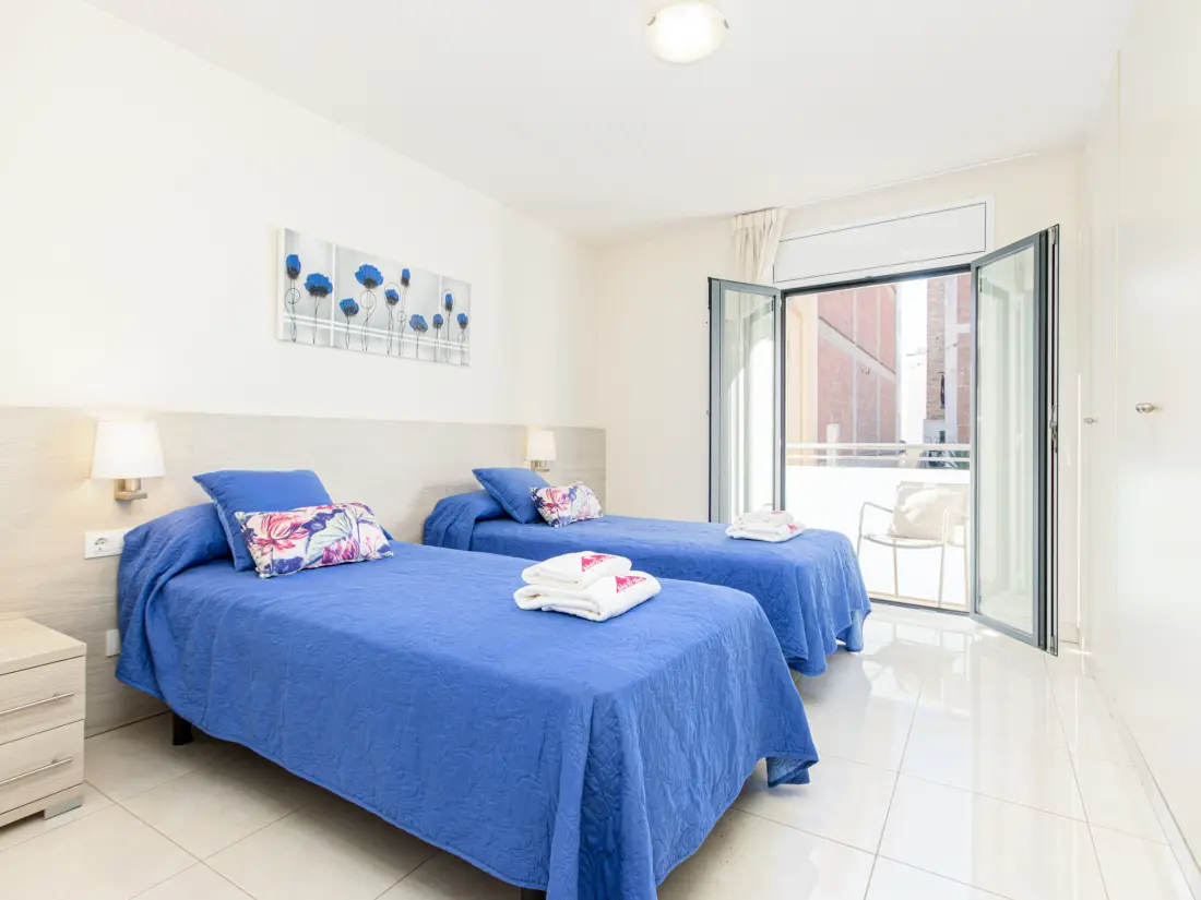 Location de Vacances Roses 963