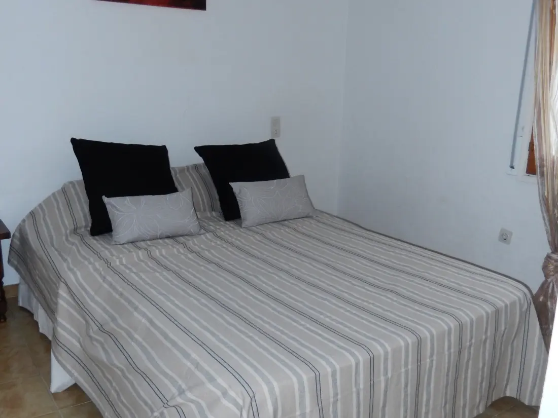 Maison de Vacances Roses 1003