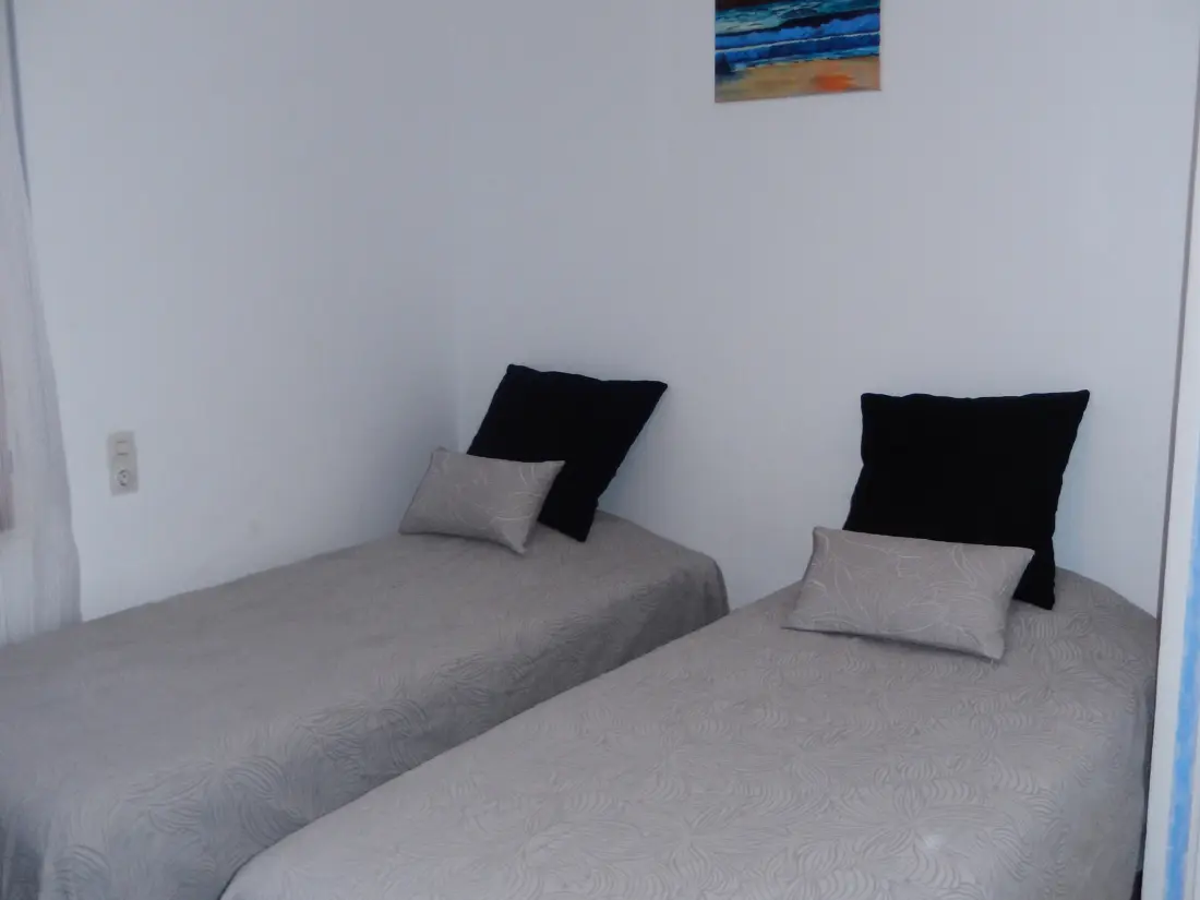 Maison de Vacances Roses 1003