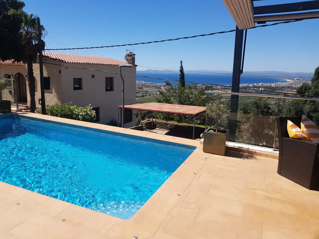 Maison de Vacances Roses 1006