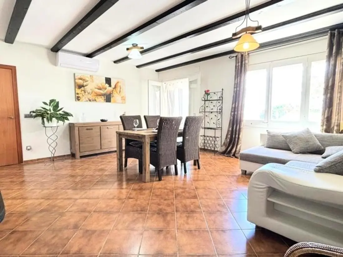Maison de Vacances Roses 1180