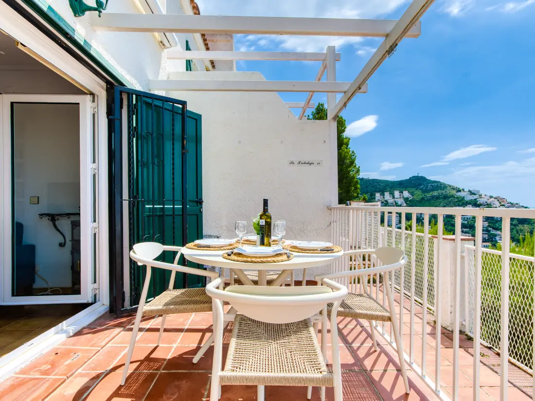 Maison de Vacances Roses 1239