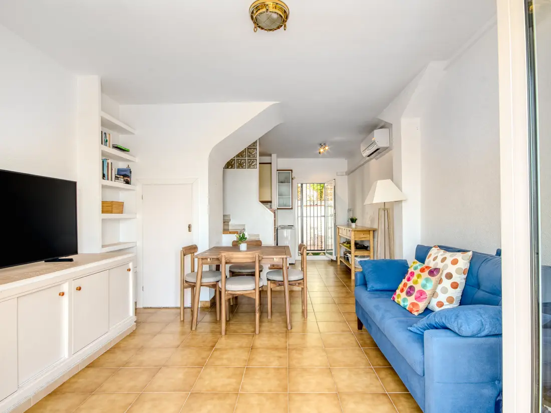 Maison de Vacances Roses 1239