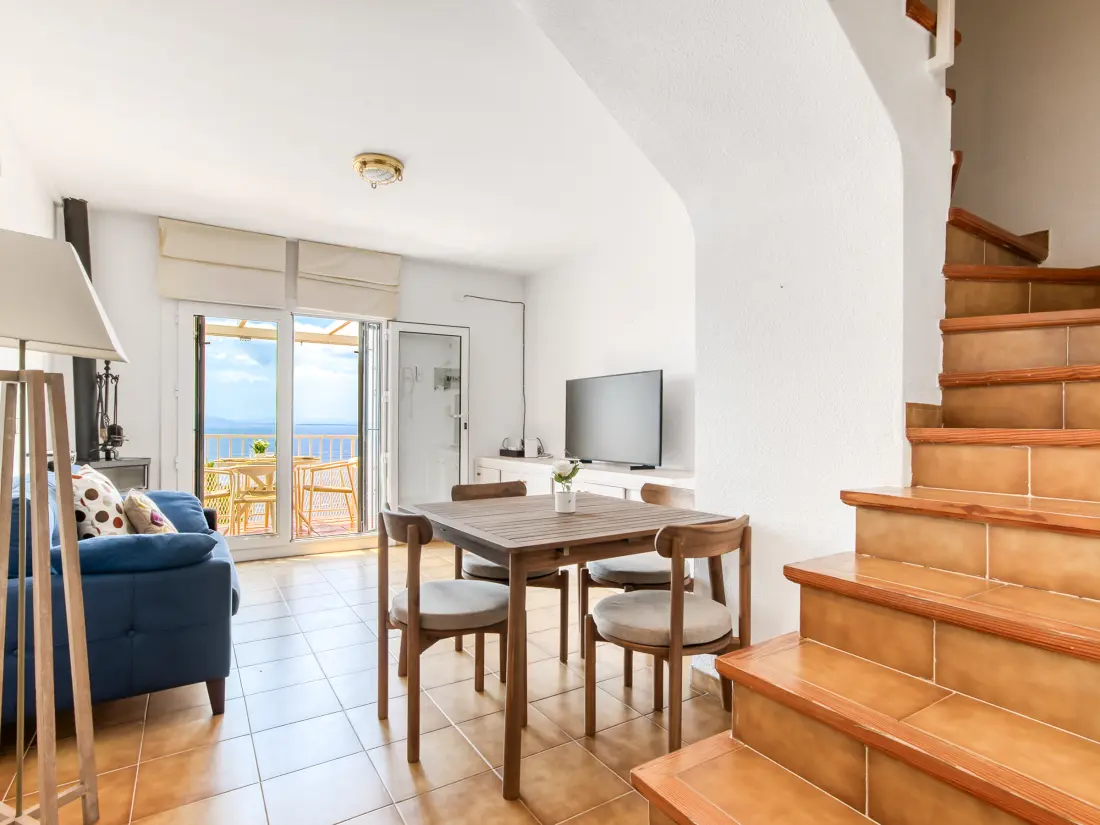 Maison de Vacances Roses 1239