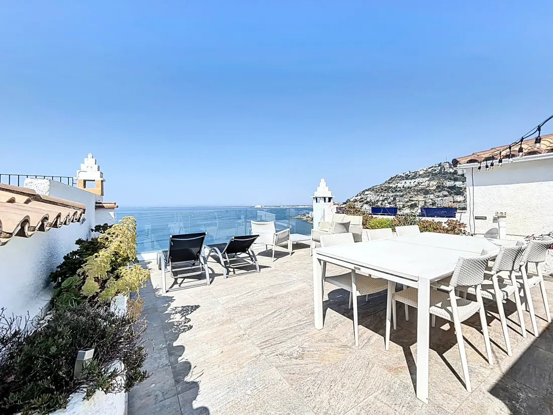 Maison de Vacances Roses 1272