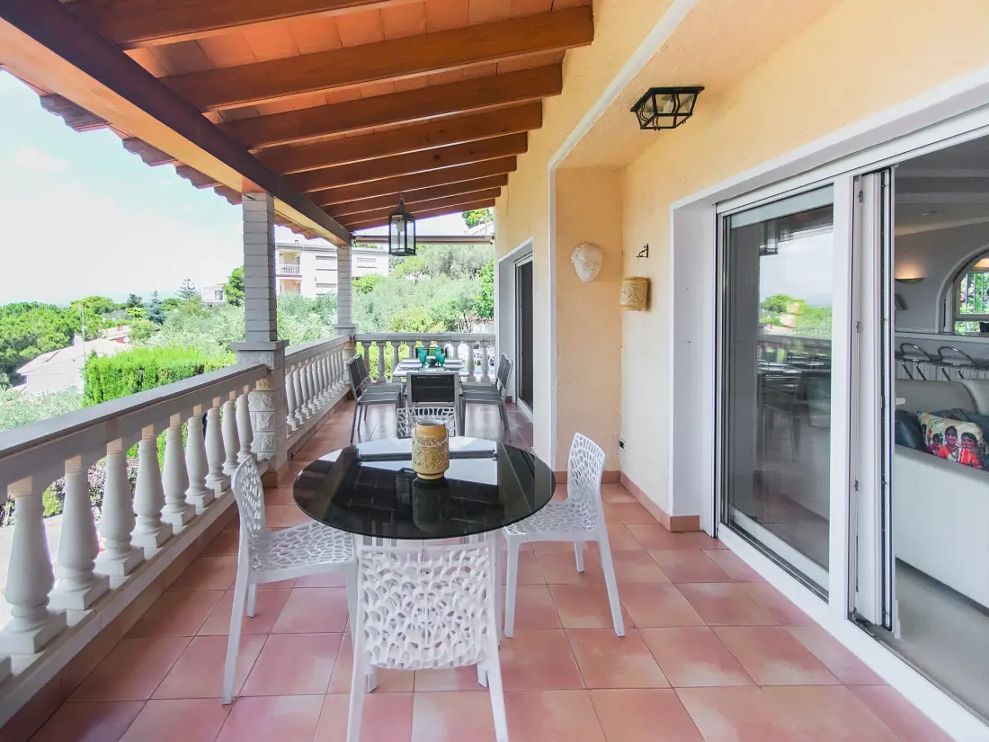 Maison de Vacances Roses 1325