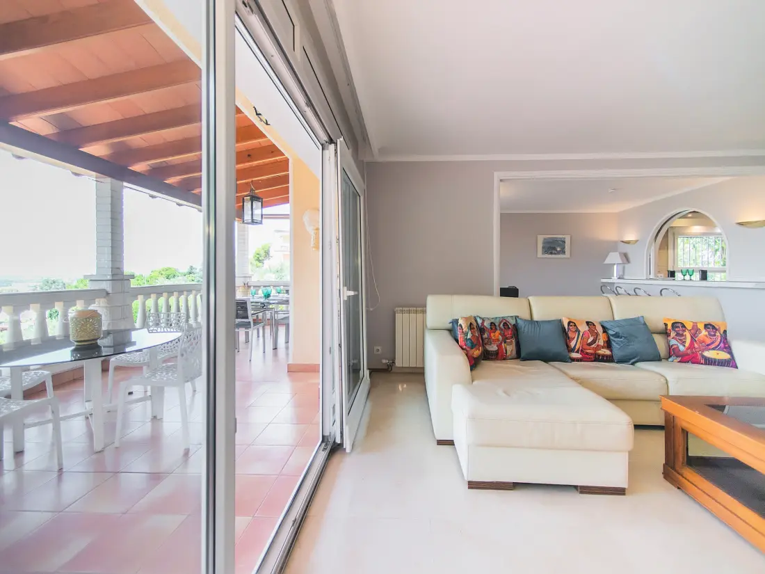 Maison de Vacances Roses 1325