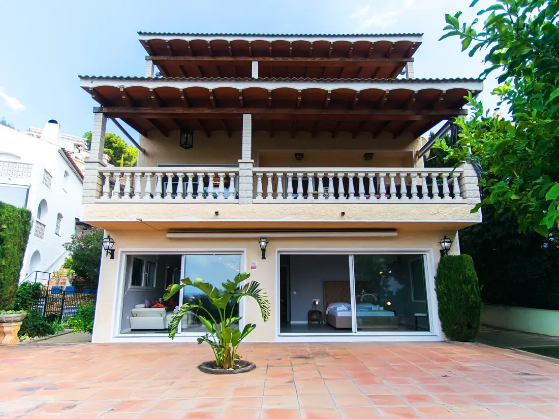 Maison de Vacances Roses 1325