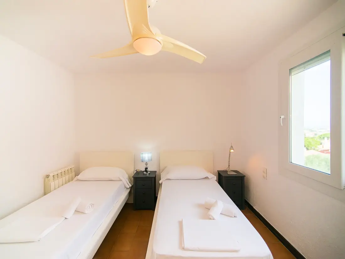 Maison de Vacances Roses 1325