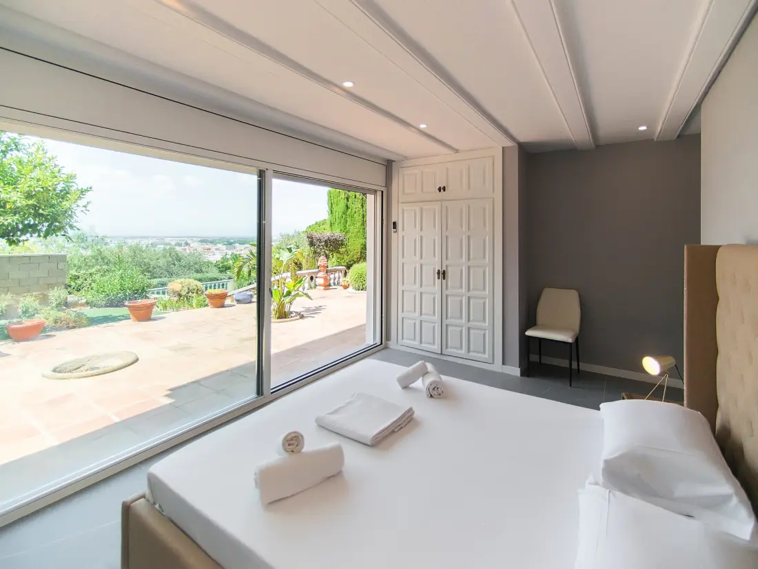 Maison de Vacances Roses 1332