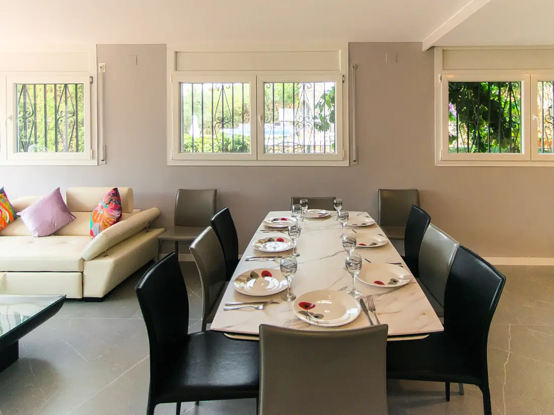 Maison de Vacances Roses 1332