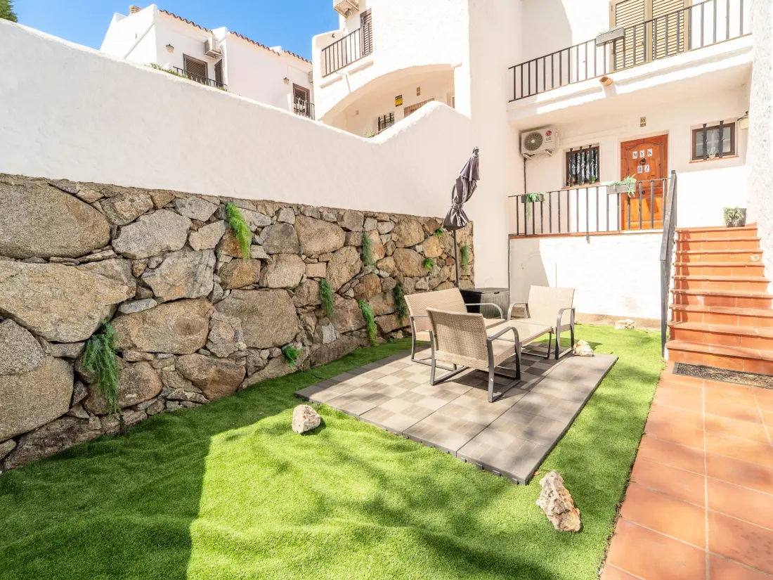 Maison de Vacances Roses 1336