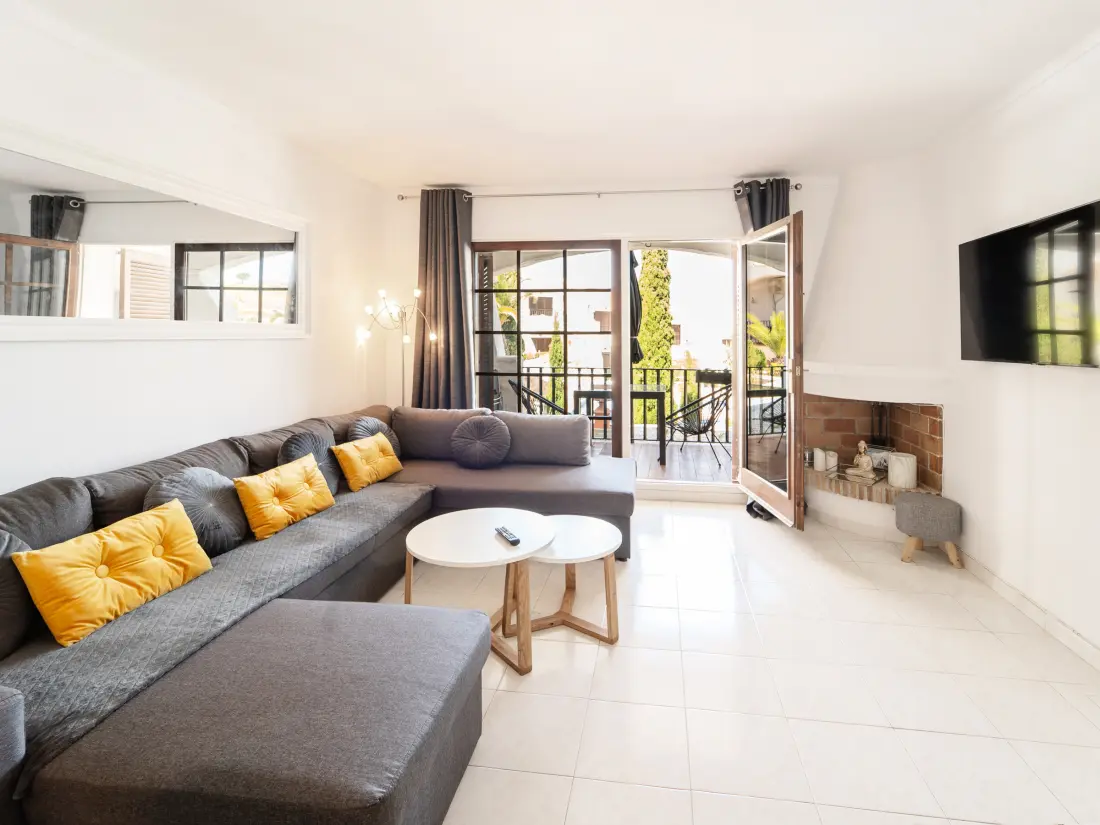 Maison de Vacances Roses 1336