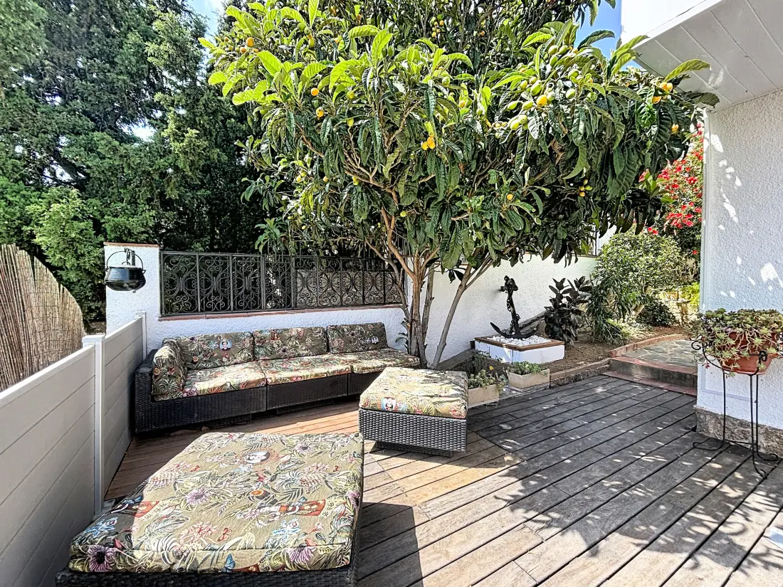 Maison de Vacances Roses 1339