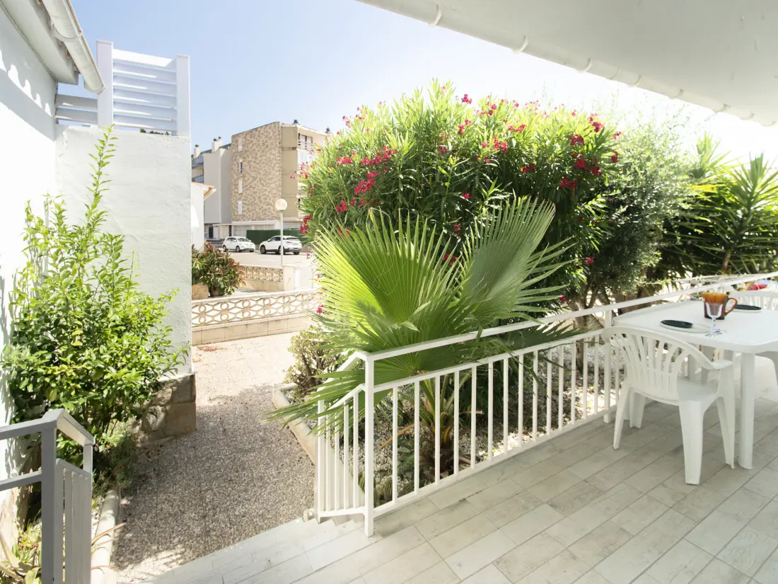 Maison de Vacances Roses 1375