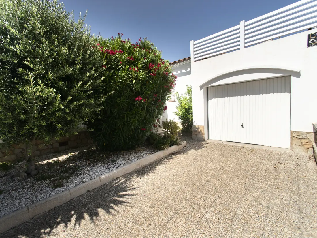 Maison de Vacances Roses 1375
