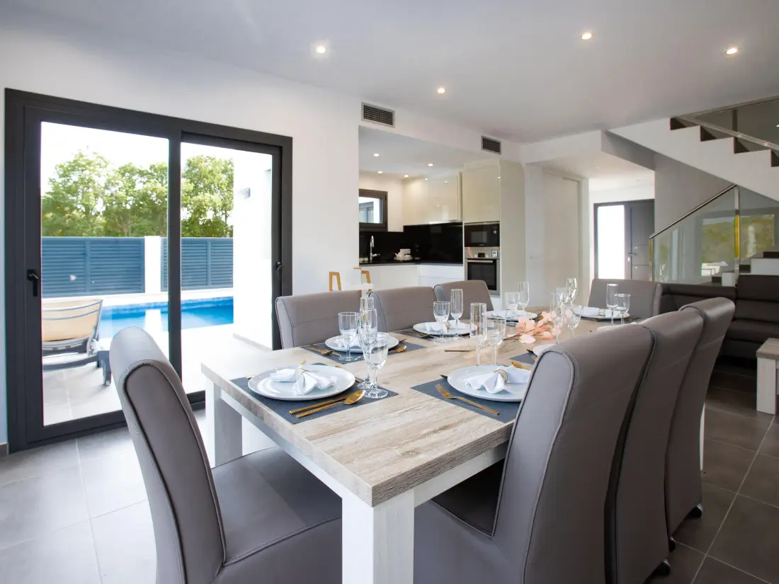 Maison de Vacances Roses 533