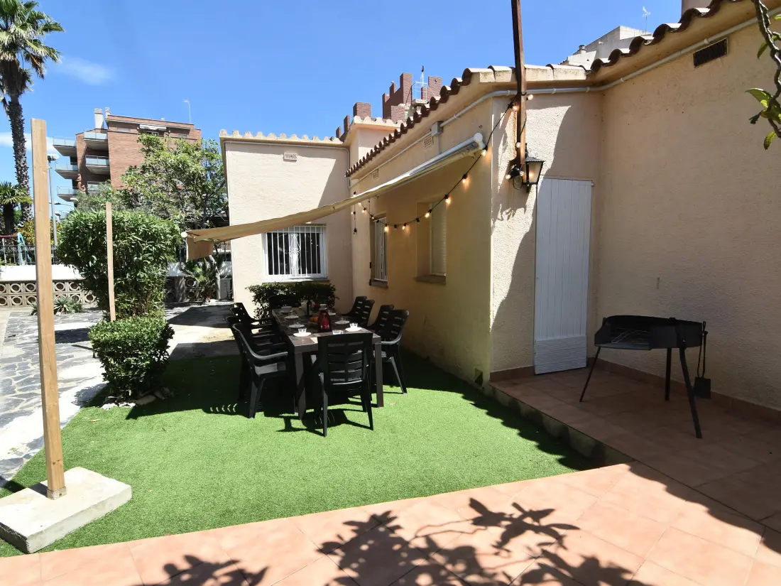 Maison de Vacances Roses 562
