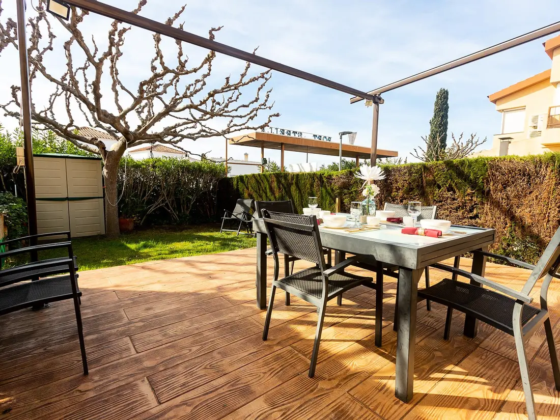 Maison de Vacances Roses 575