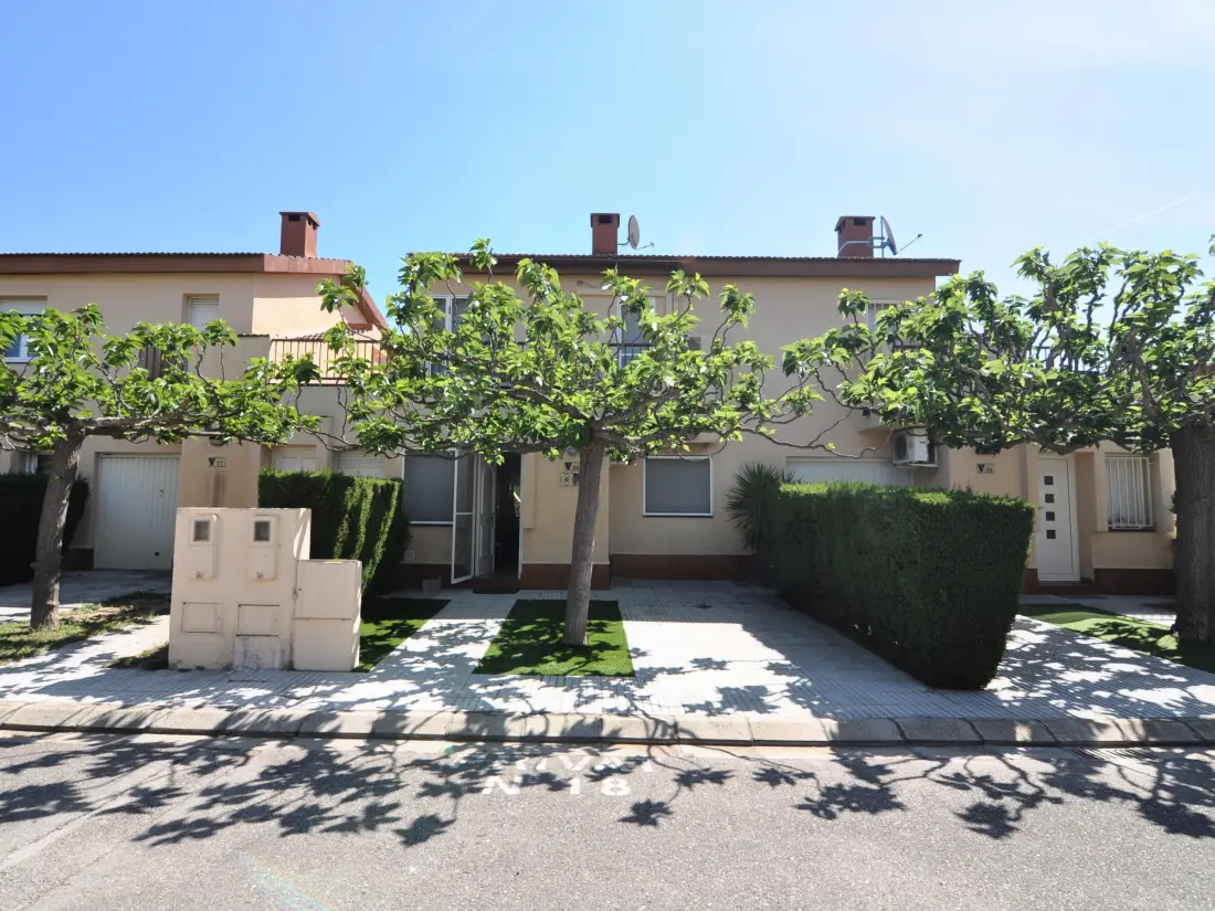 Maison de Vacances Roses 575