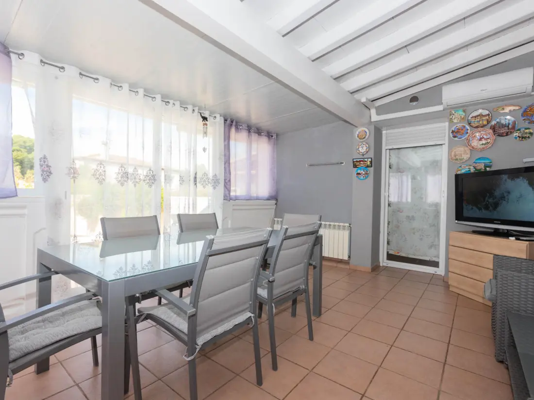 Maison de Vacances Roses 582