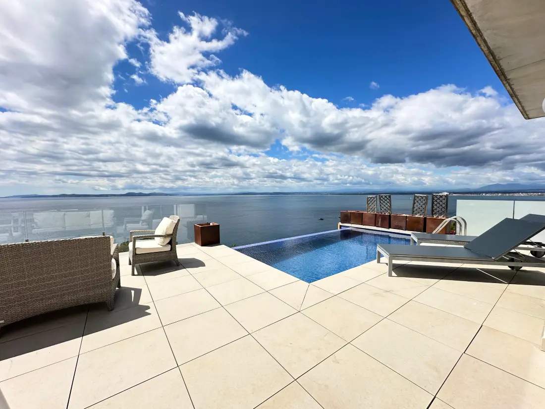 Maison de Vacances Roses 712