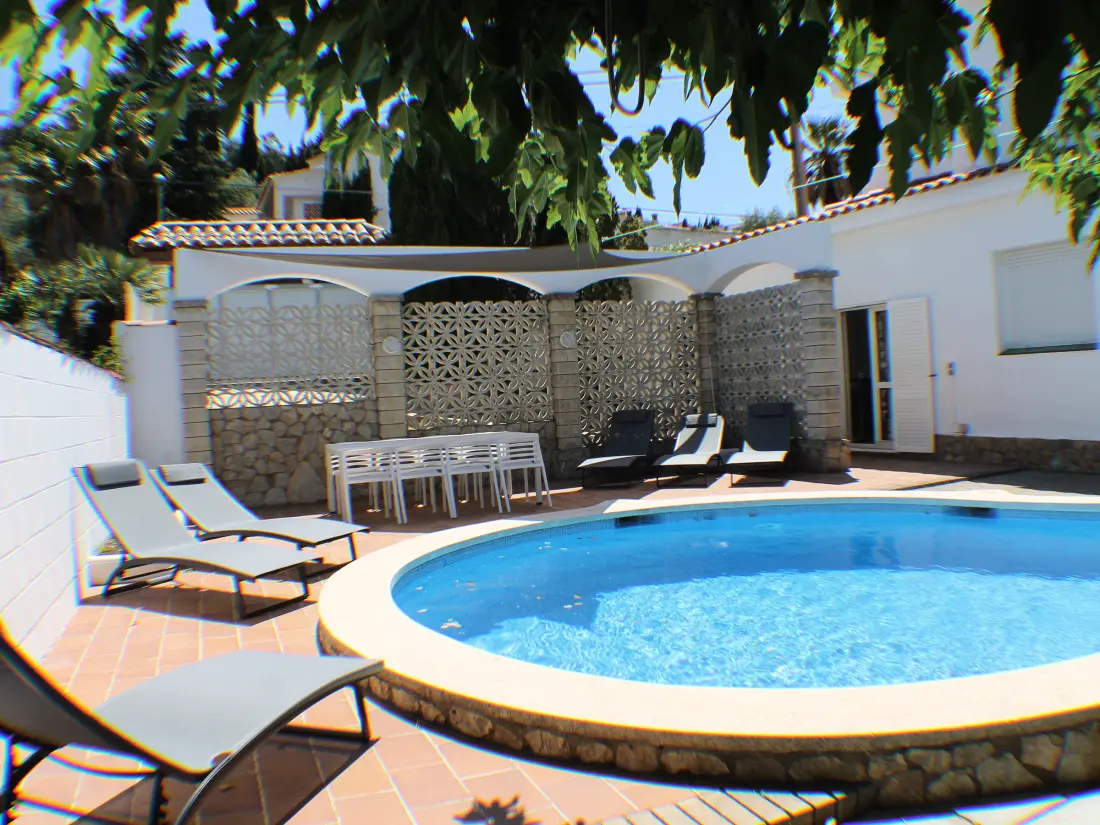 Maison de Vacances Roses 759