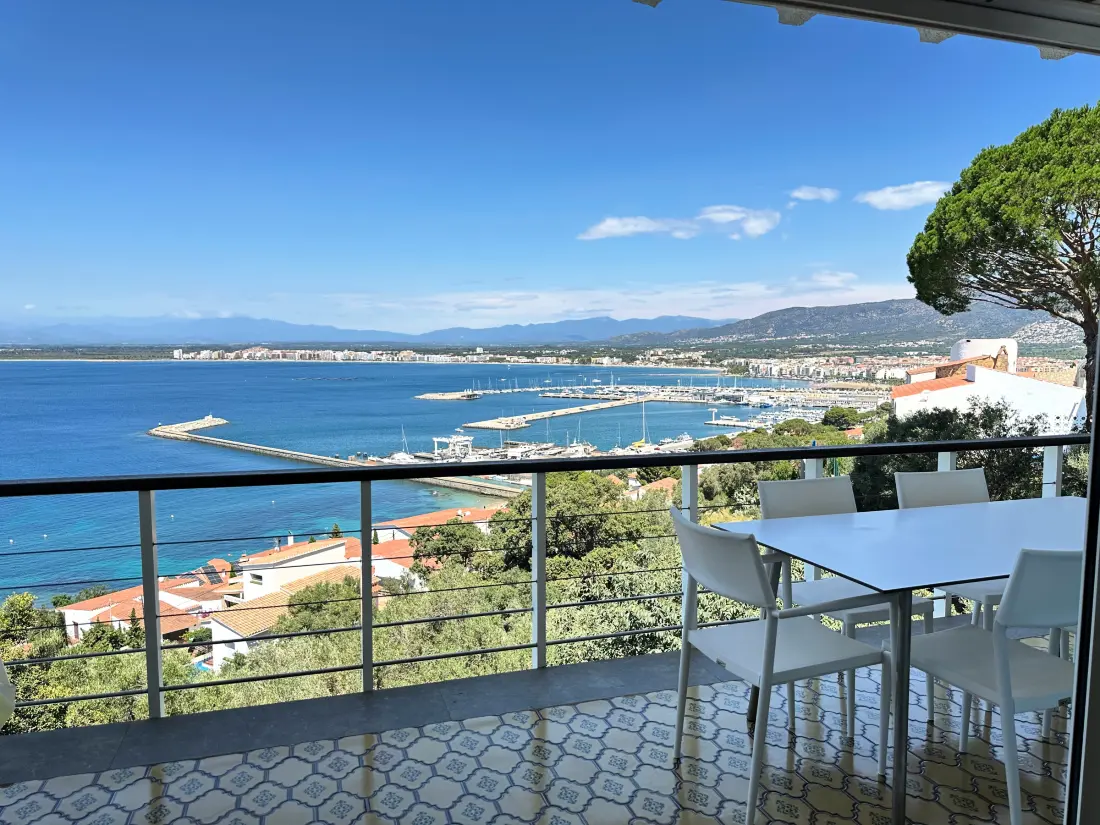 Maison de Vacances Roses 777
