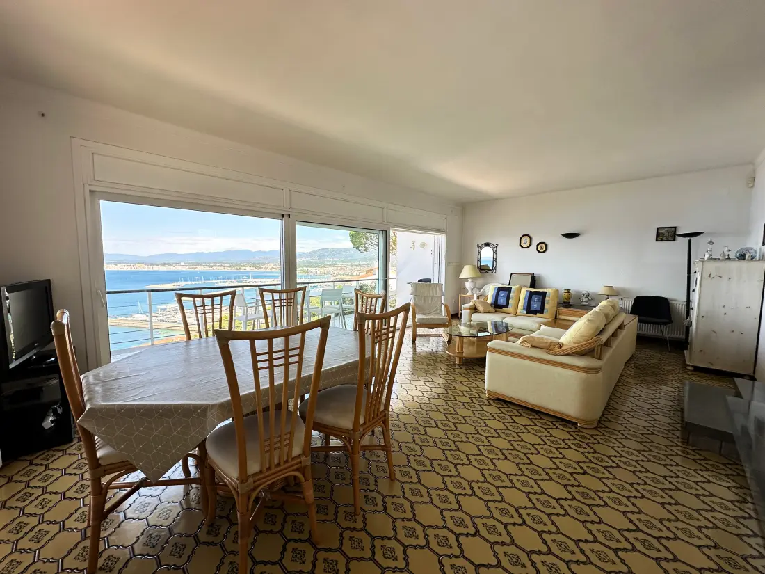 Maison de Vacances Roses 777