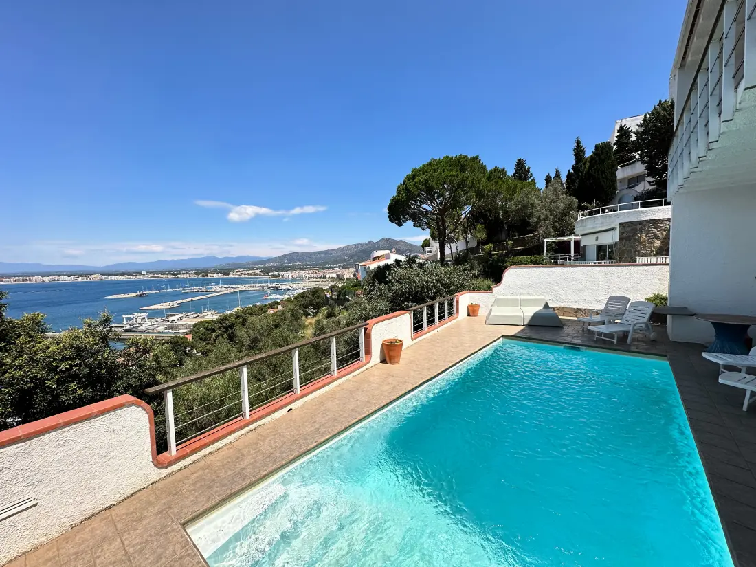 Maison de Vacances Roses 777