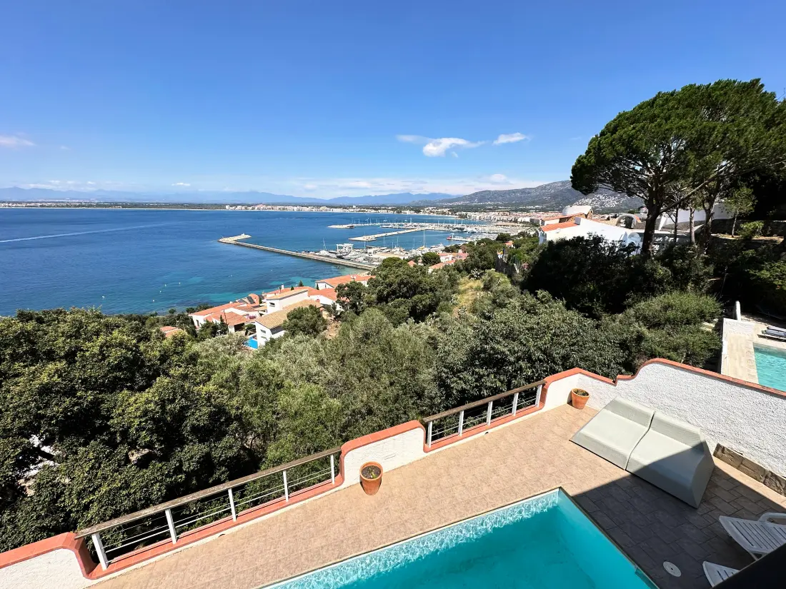 Maison de Vacances Roses 777