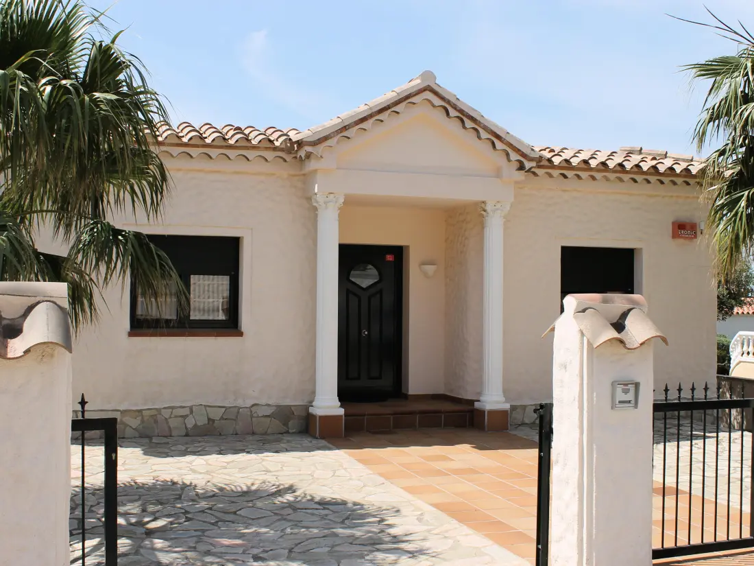 Maison de Vacances Roses 915