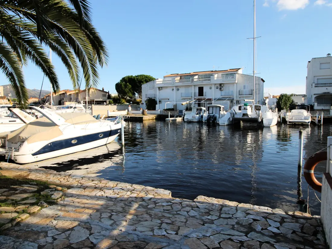 Maison de Vacances Roses 916