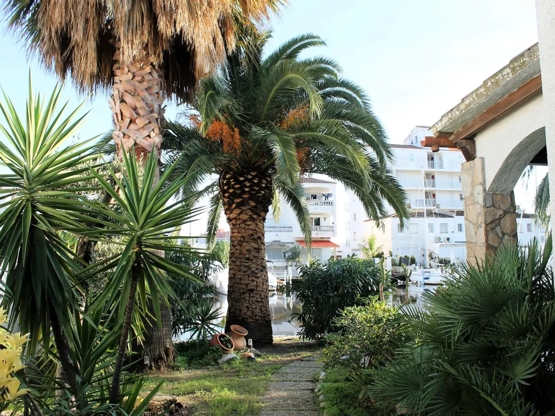 Maison de Vacances Roses 916