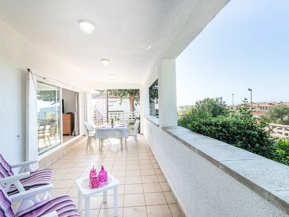 Maison de Vacances Roses 956