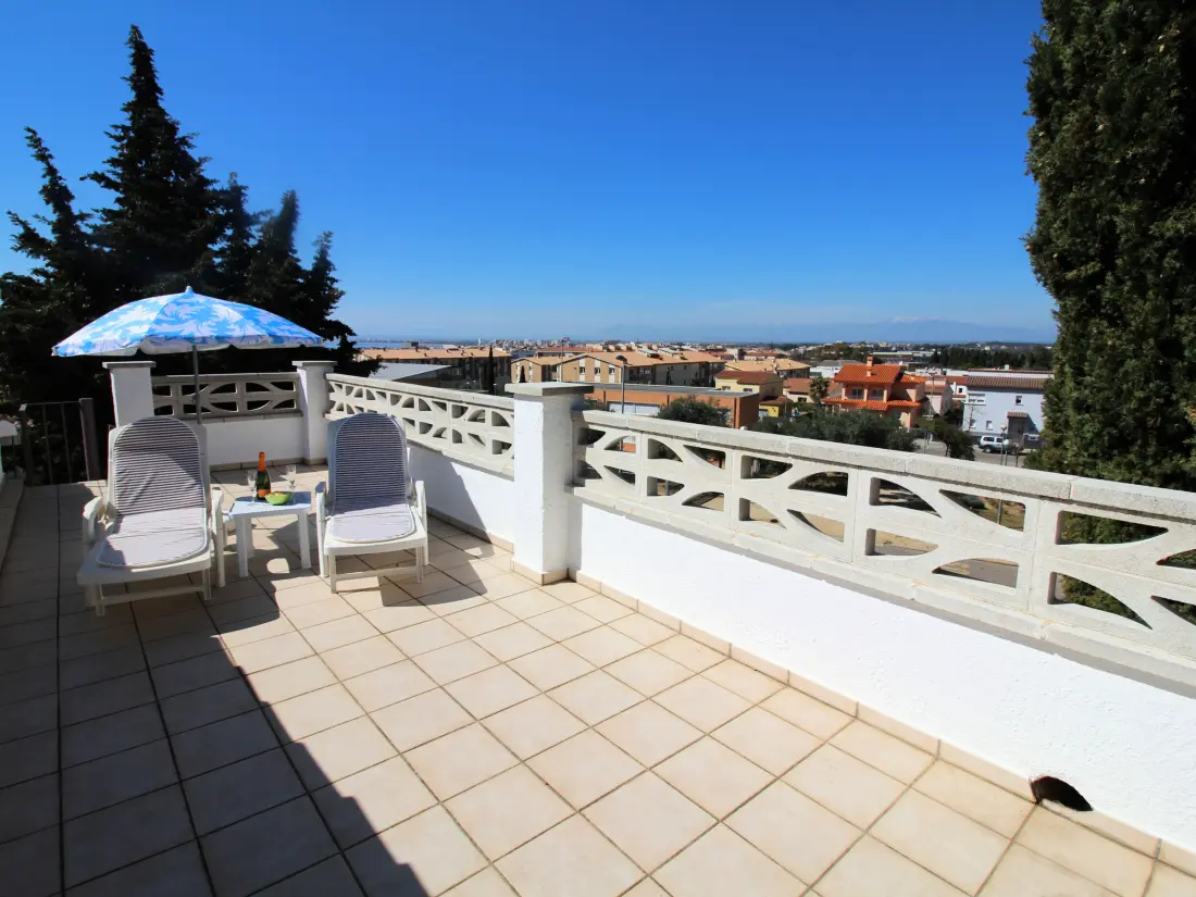 Maison de Vacances Roses 956