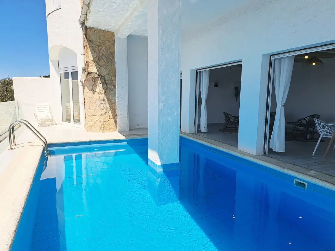 Maison de Vacances Roses 971