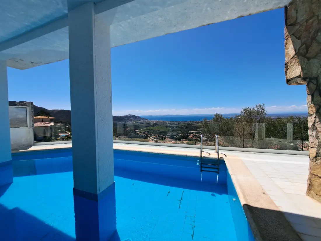 Maison de Vacances Roses 971