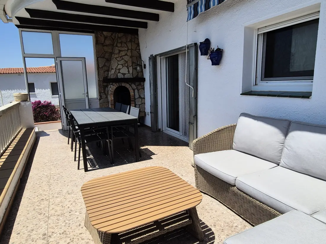 Maison de Vacances Roses 972